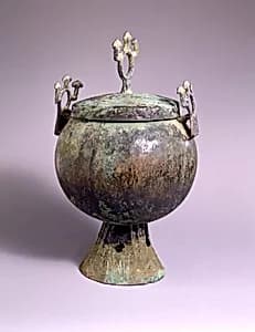 公元2—4世紀 青銅鍑|Cauldron with lid (Fu) by Unknown Artist