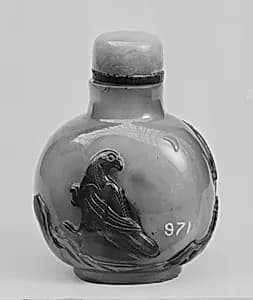 Snuff bottle with stopper by Unknown Artist