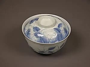Covered Bowl with Design of Autumn Grass and Crescent Moon by Unknown Artist