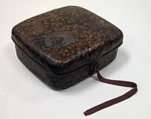 Covered Basket with Design of Bush Clover and Deer by Hon'ami Kōetsu