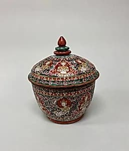 Covered bowl with Buddhism images by Unknown Artist