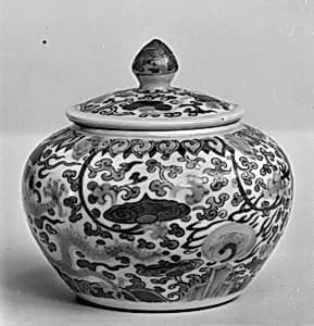 Covered jar with dragons by Unknown Artist