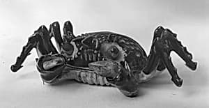 Covered box in the shape of a crab by Unknown Artist