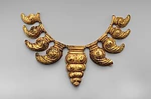 Necklace Comprising Nine Leaf-Shaped Pendants by Unknown Artist