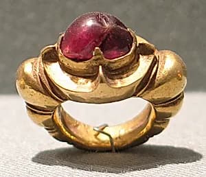 Ring Inlaid with Oval-Shaped Red Stone with Ribbed Hoop by Unknown Artist