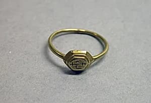 Ring with Hexagonal Bezel and "Sri" Inscription by Unknown Artist