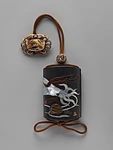 Case (Inrō) with Design of Squid, Shells and Seaweed by Hara Yōyūsai