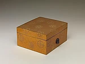 Box with lid by Unknown Artist