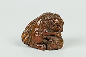 Netsuke of Qilin and Cub by Unknown Artist