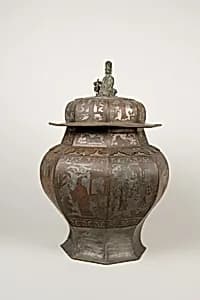 Octagonal covered jar by Unknown Artist