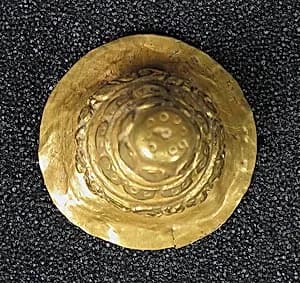 Hair Oornament, Three Buns, Lotus Decoration by Unknown Artist