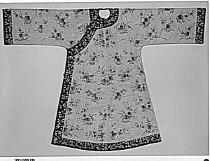 Woman's Informal Robe with Pattern of Begonias by Unknown Artist