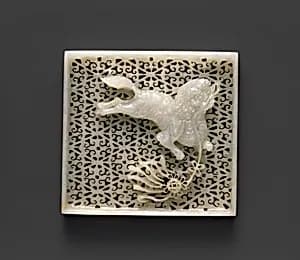 明晚期 鏤空獅子綉球紋玉帶飾|Belt plaque by Unknown Artist