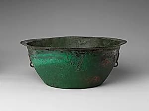 漢 青銅釜|Bottom of a steamer (Fu) by Unknown Artist