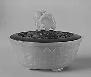 清中期 玉雕仿古紋樣洗|Bowl with archaic design by Unknown Artist