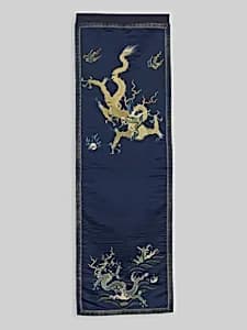 明晚期 刺繡雙龍圖椅墊|Chair Strip with Dragons by Unknown Artist