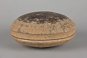 唐 陶带蓋碗|Covered bowl by Unknown Artist