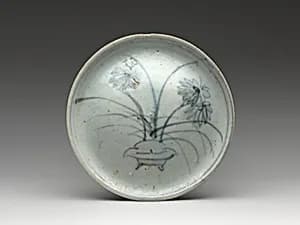 染付花草文皿|Dish with Grasses and Flowers by Unknown Artist