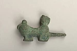 동제 고양이 모양 대구 삼국시대 |銅製 猫形 帶鉤 三國時代|Feline-shaped belt buckle by Unknown Artist