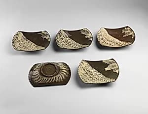 現川波文舟形皿　五客|Five Dishes with Wave Design by Unknown Artist