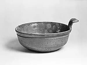 東晉 青瓷單柄碗|Handled Bowl by Unknown Artist