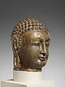 北齊 彩繪石雕佛頭像|Head of a Buddha by Unknown Artist
