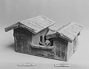 東漢 鉛綠釉陶明器建築模型（一組）|House with Courtyard by Unknown Artist