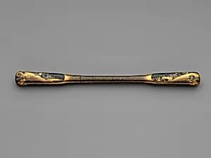 花草蒔絵笄|Lacquer Hairpin with Flowers by Unknown Artist