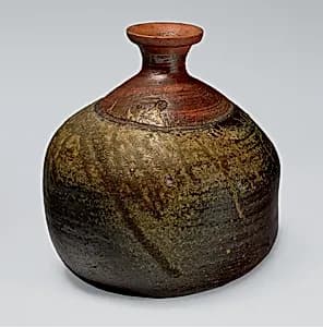 備前徳利|Sake Bottle (Tokkuri) by Unknown Artist