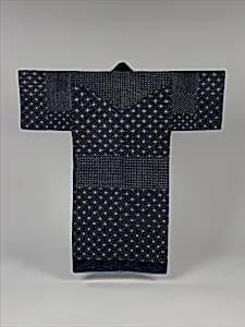 日本と米国の国旗を纏った日本女性|Sashiko Jacket by Unknown Artist