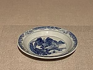 清康熙　景德鎮窯青花山水托盞|Saucer with landscape by Unknown Artist
