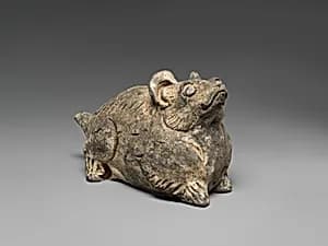 金/元 陶生肖鼠俑|Tomb Figure of Rat by Unknown Artist