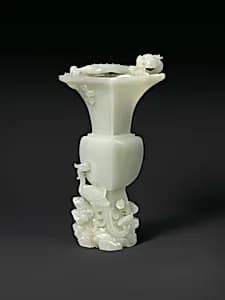清中期 玉龍鳳方觚|Vase with dragon and phoenix by Unknown Artist