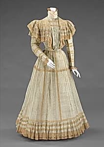 Afternoon dress by Jeanne Hallée