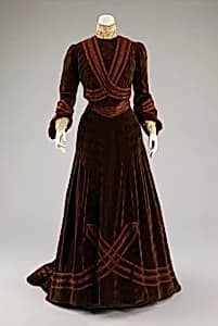 Afternoon dress by Jeanne Hallée