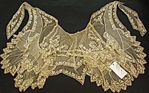 Collar by Unknown Artist