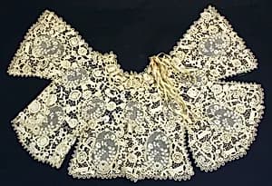 Collar by Unknown Artist