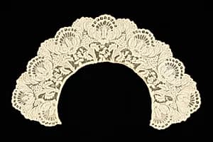 Collar by Unknown Artist