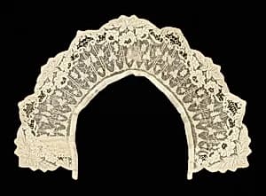 Collar by Unknown Artist