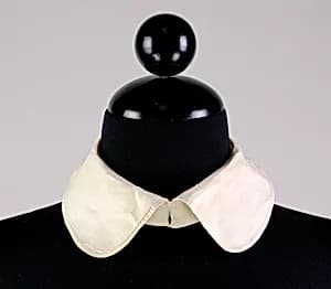 Collar by Unknown Artist