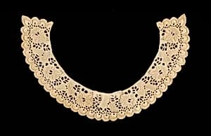 Collar by Unknown Artist