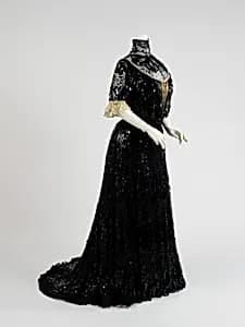 Evening dress by Henriette Favre