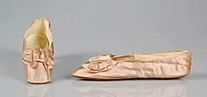Evening slippers by Unknown Artist
