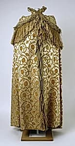 Opera cape
