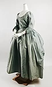 Robe à la Polonaise by Unknown Artist