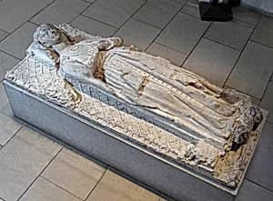 Tomb Effigy of a Lady by Unknown Artist
