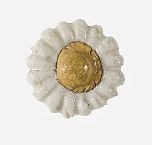 Daisy Bead by Unknown Artist