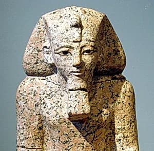 Kneeling statue of Hatshepsut by Unknown Artist