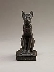Statuette of a cat by Unknown Artist