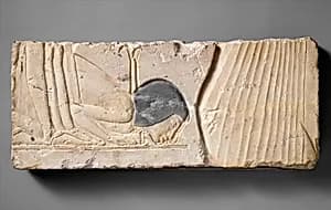 Two bowing courtiers behind Nefertiti by Unknown Artist